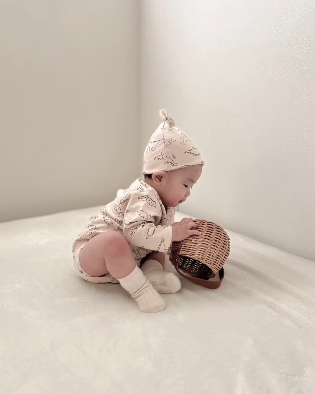 UL ORIGINAL：きょうりゅうロンパース