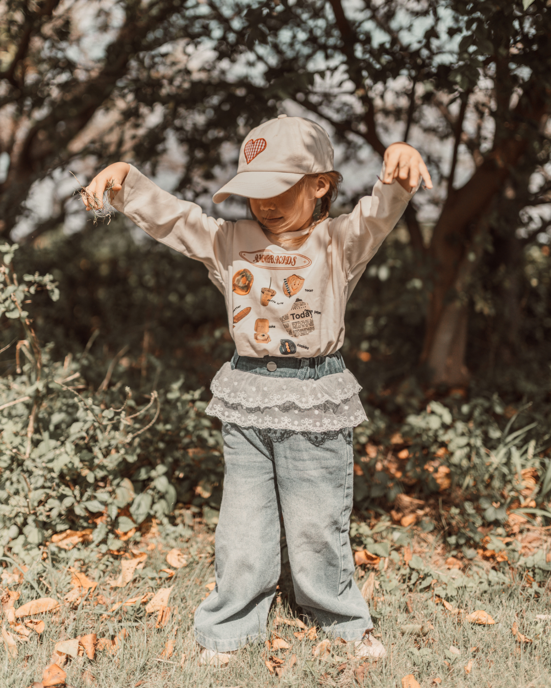 レースヘムデニムパンツ