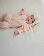 《 新作 28日(金) am10:00販売 》フリルスリーブニットロンパース