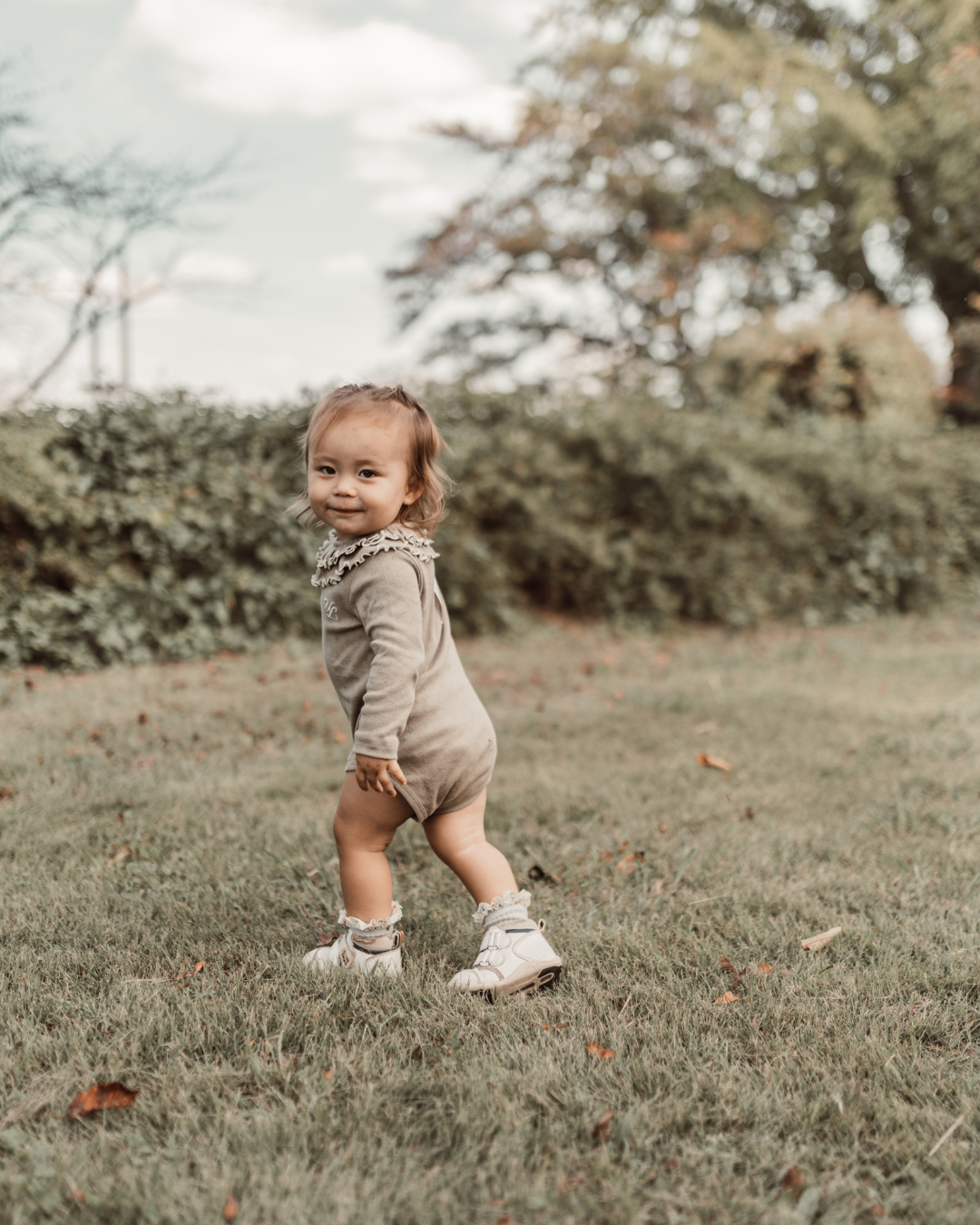 【新作】UL ORIGINAL：襟フリルロンパース