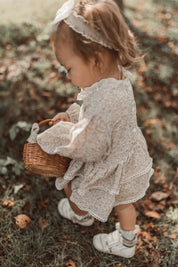 フラワーフリルロンパース