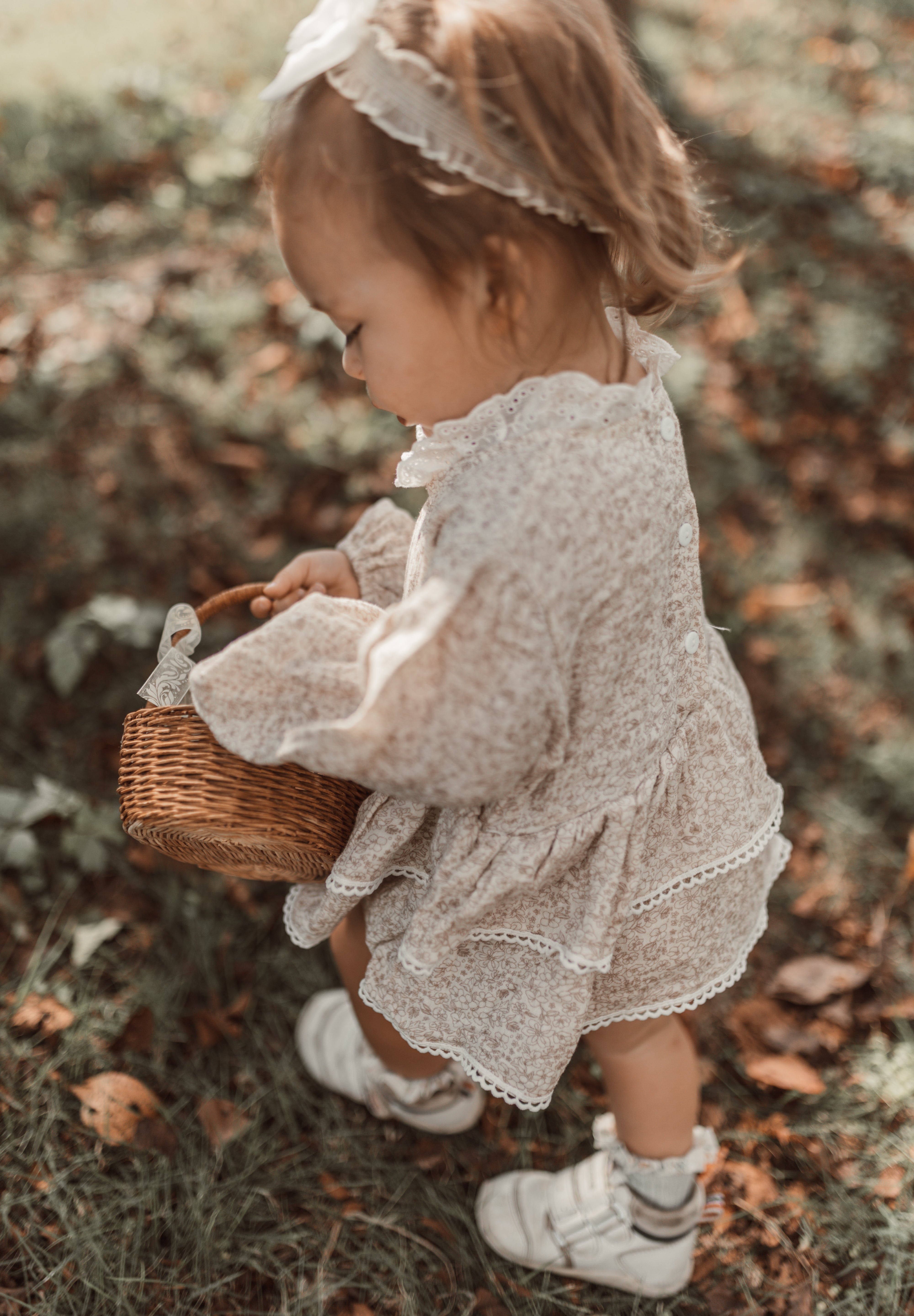 フラワーフリルロンパース