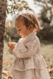 フラワーフリルロンパース