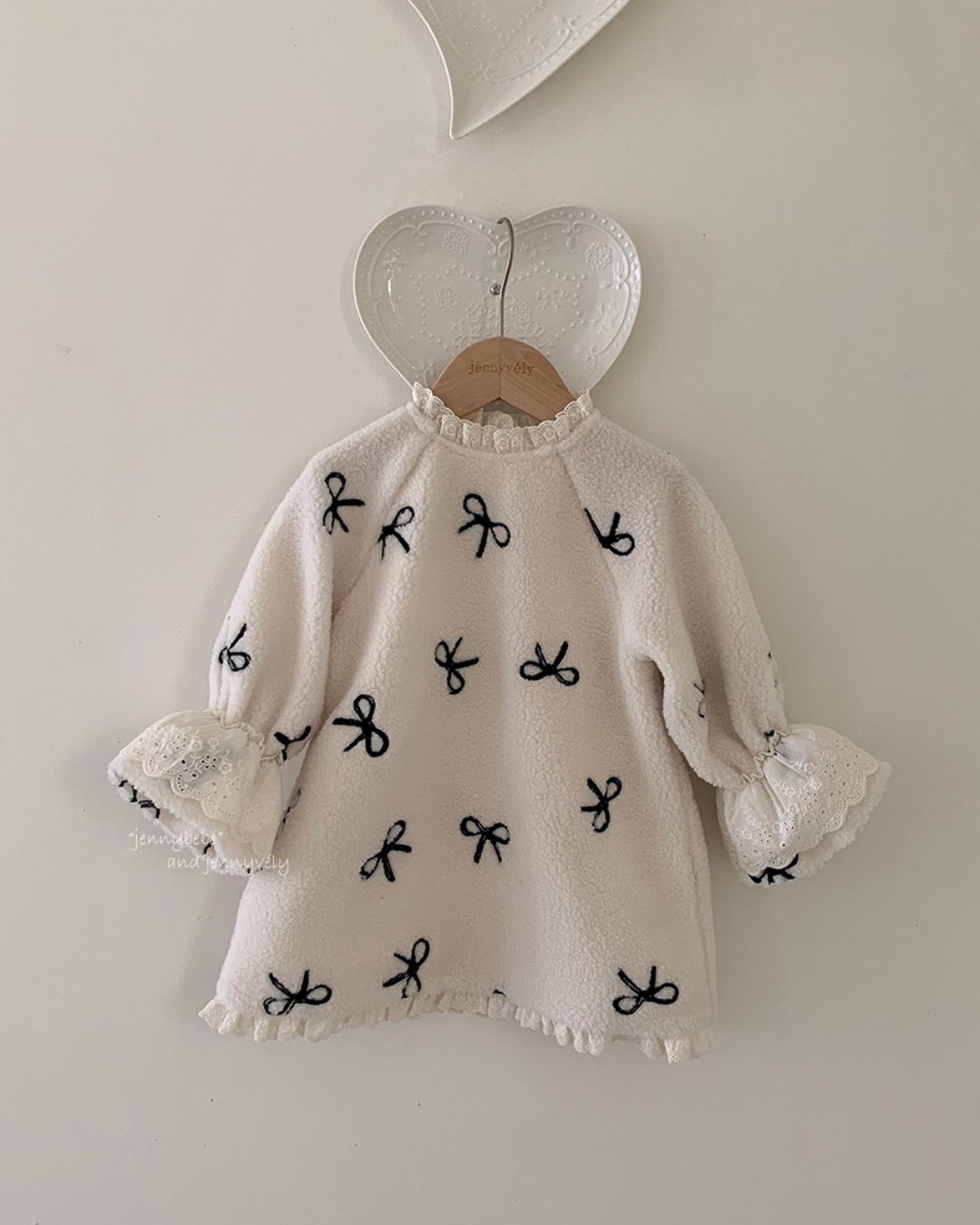 【新作】リボンフロッキーフリルスリーブワンピース