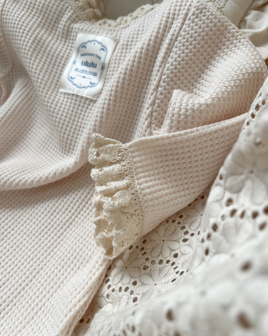 【新作 7日(金) 10:00 販売】UL ORIGINAL：ニューボーンワッフルロンパース