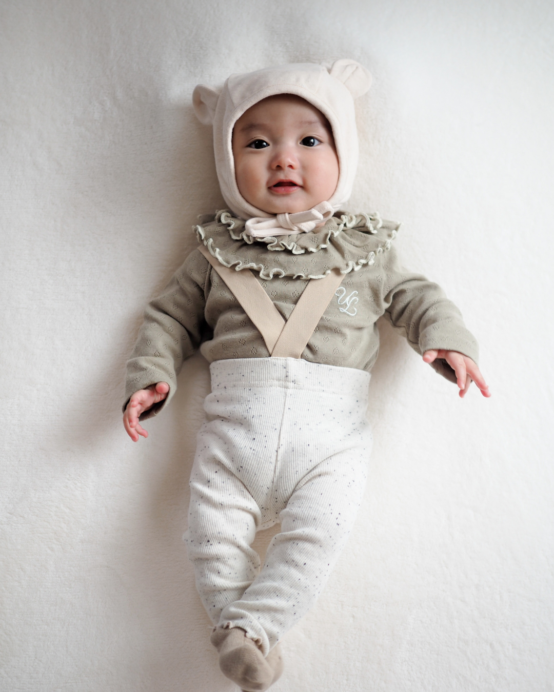 【新作】UL ORIGINAL：襟フリルロンパース