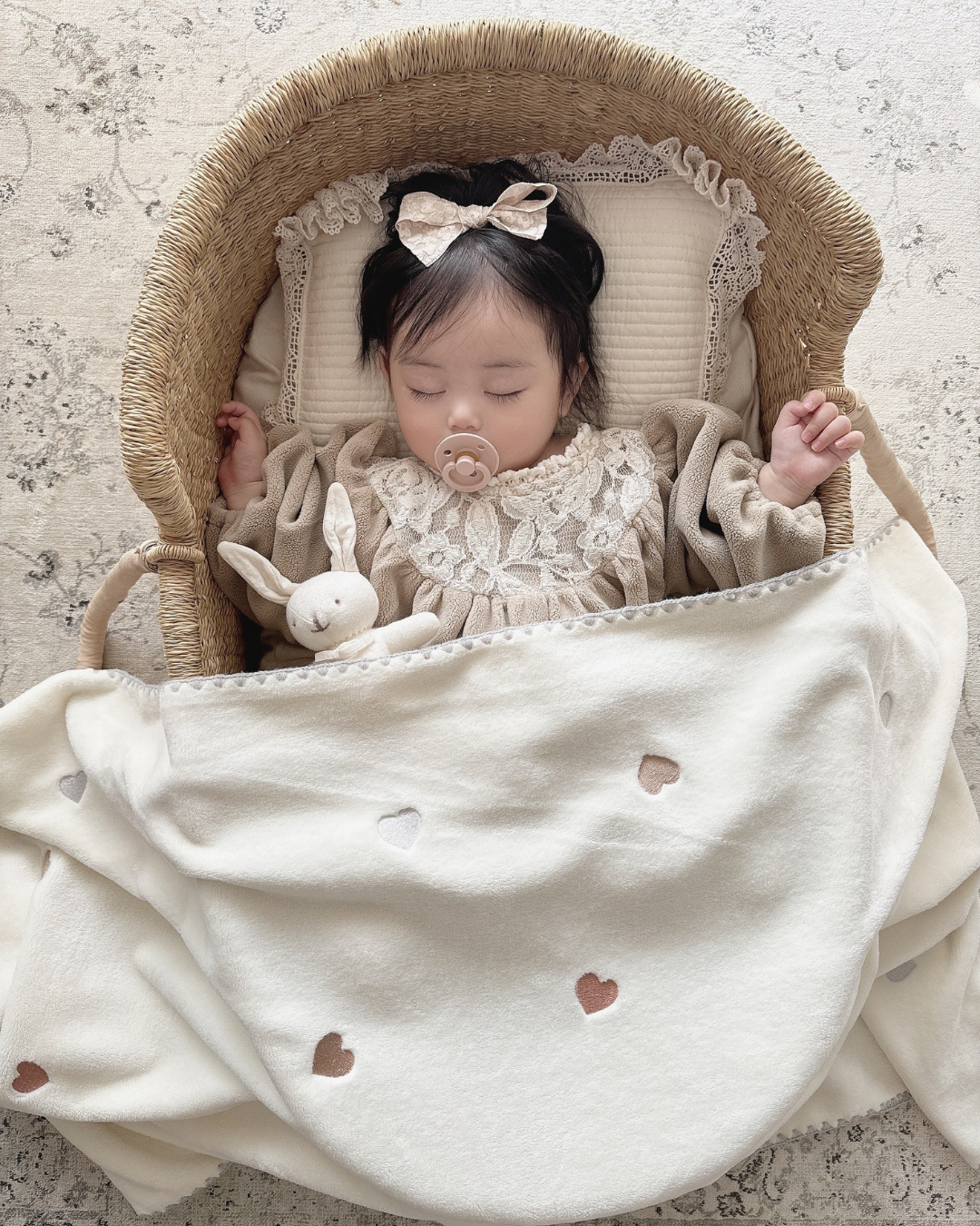 大量購入歓迎 アイウルル アイ ウルル EYE ULULU Amazon.co.jp: アイ ウルル EYE ULULU 15g (約30日分