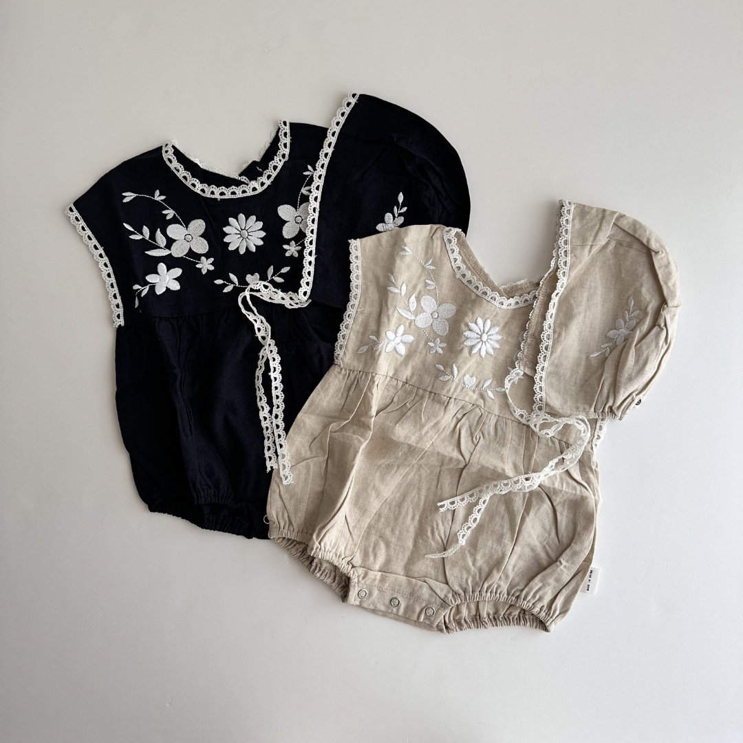 【新作】embroidery rompers
