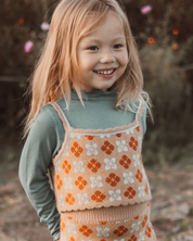 フリルネックベーシックトップス