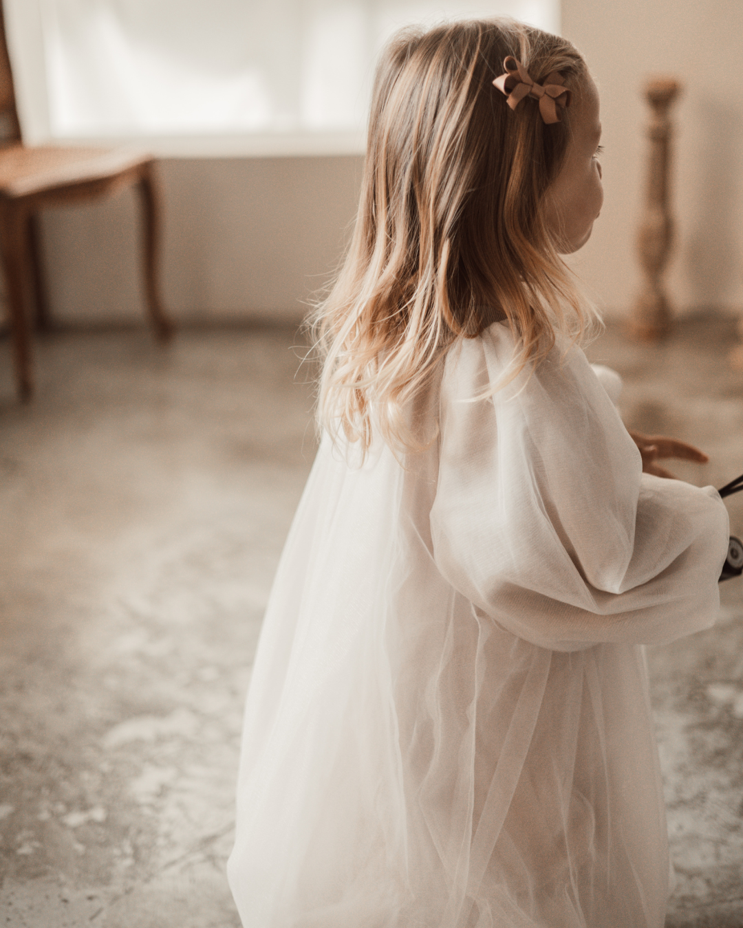 バルーンチュールドレス