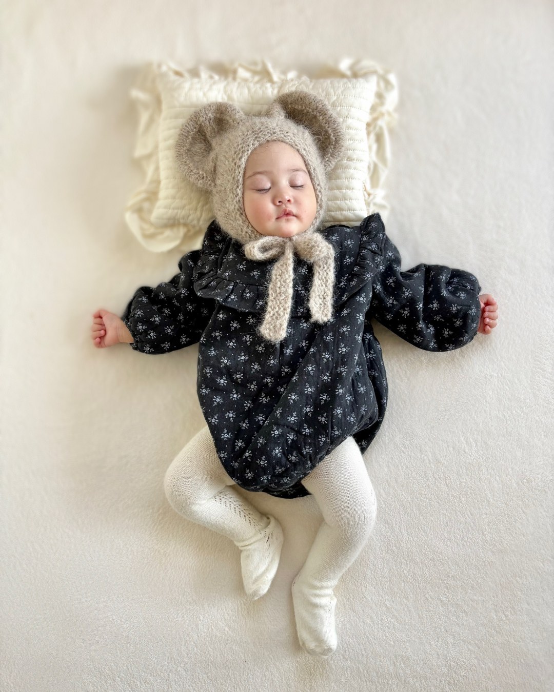 【新作 26日(金) am10:00販売】フルールフリル ロンパース