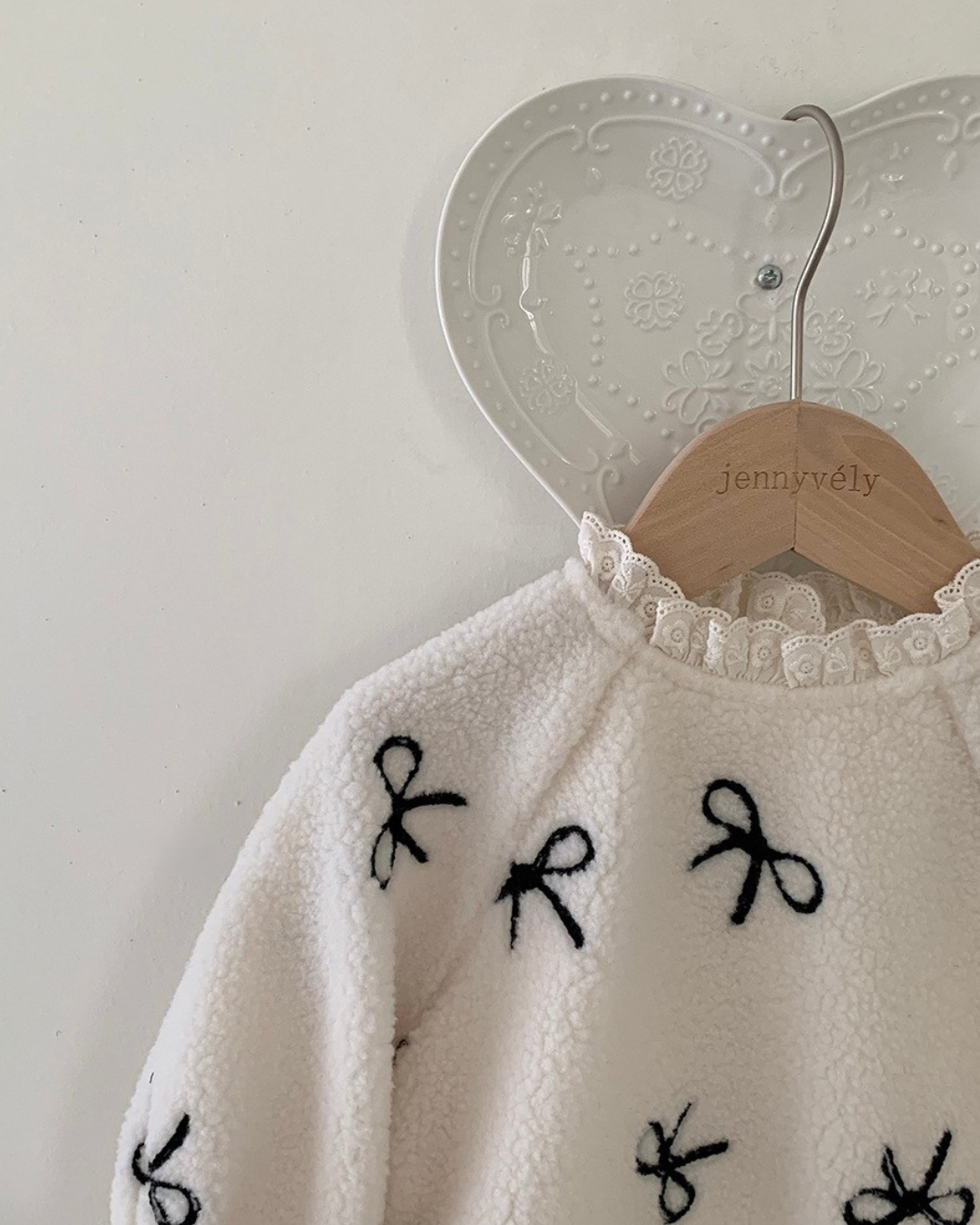 【新作】リボンフロッキーフリルスリーブワンピース