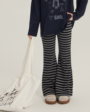 【新作 12日(金) am10:00販売】ボーダーフレアパンツ