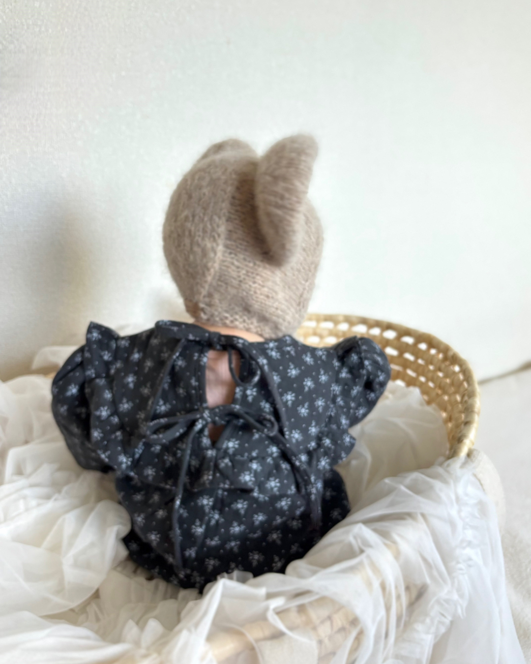 【新作 26日(金) am10:00販売】フルールフリル ロンパース