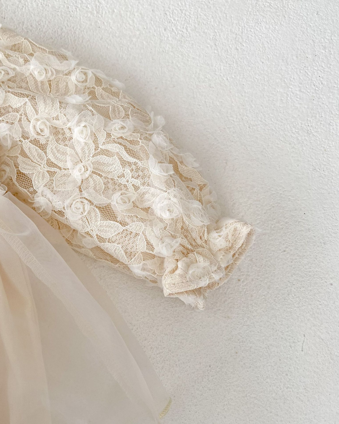 【新作】フローラルレースベビードレス