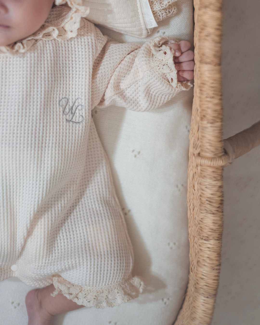 【新作 7日(金) 10:00 販売】UL ORIGINAL：ニューボーンワッフルロンパース