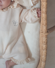 【新作 7日(金) 10:00 販売】UL ORIGINAL：ニューボーンワッフルロンパース