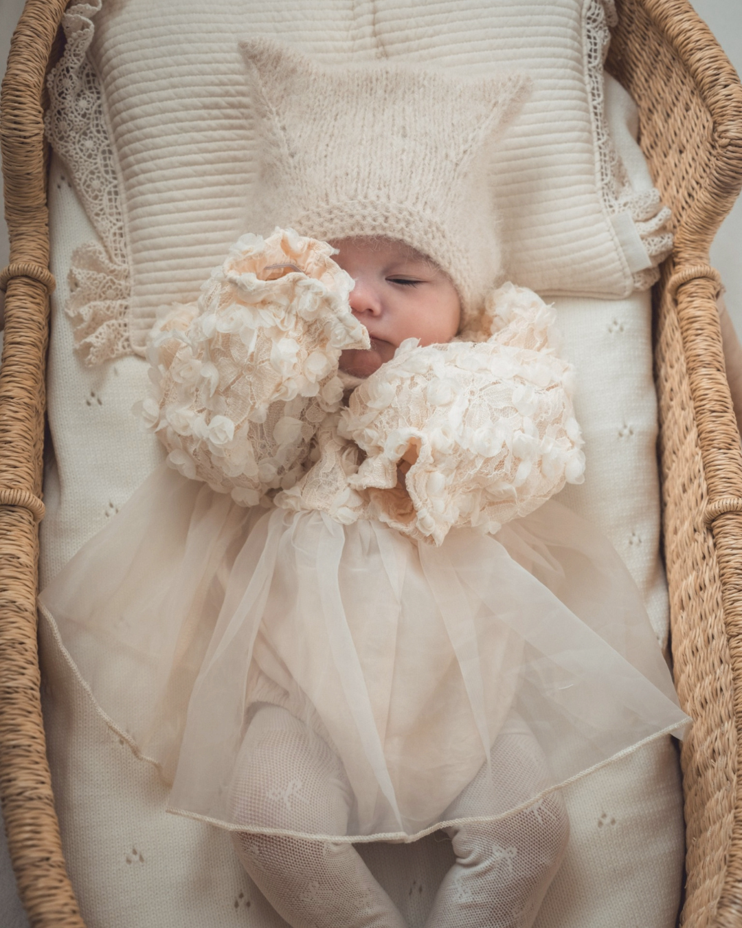 【新作】フローラルレースベビードレス