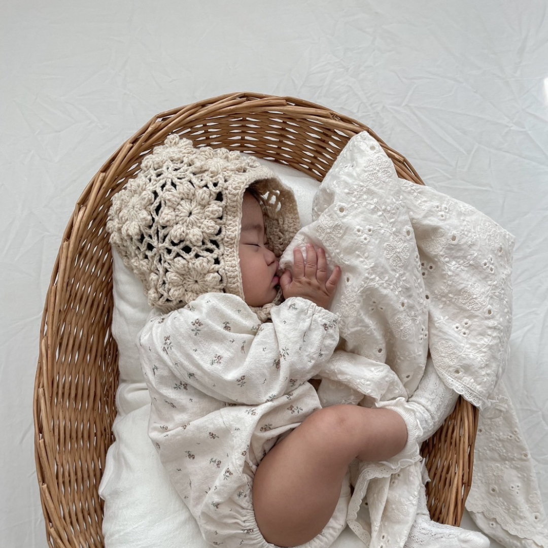 crochet bonnet