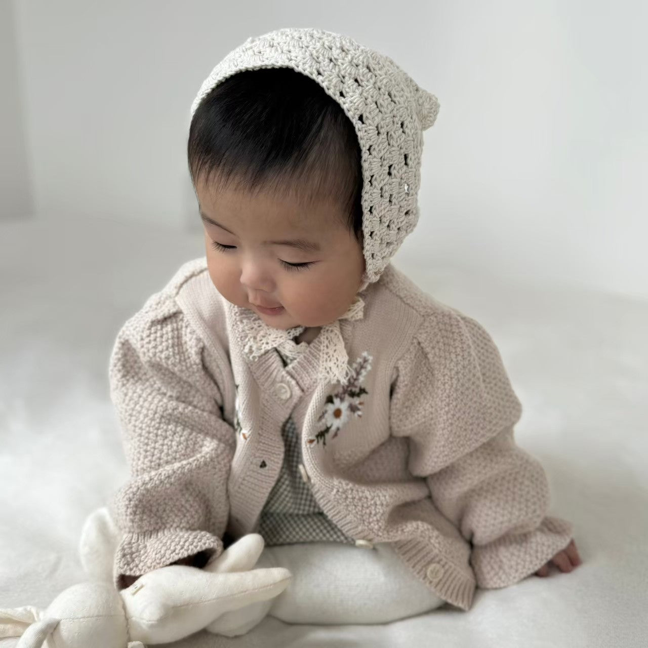 フラワー刺繍カーディガン