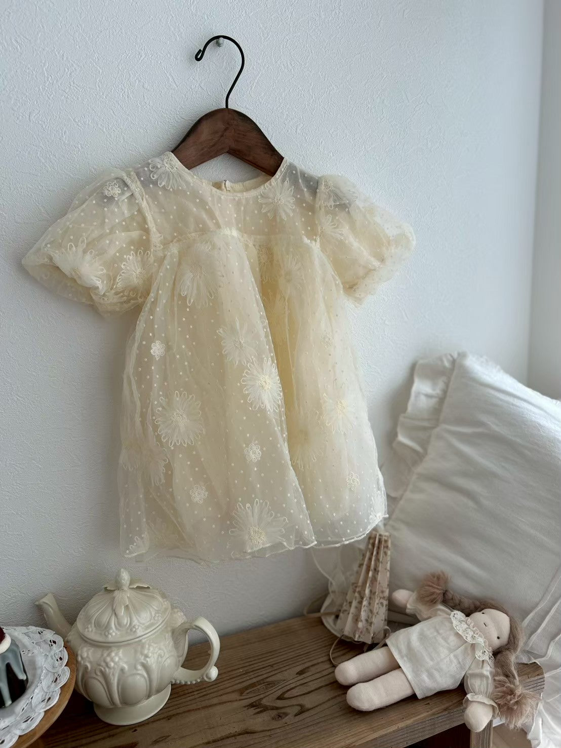 フラワー刺繍チュールドレス