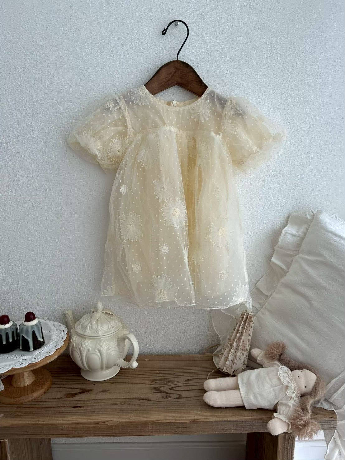 フラワー刺繍チュールドレス