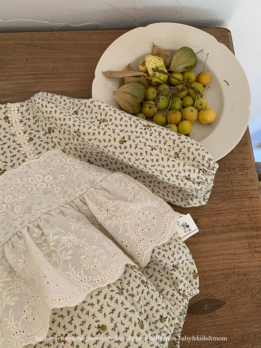 【新作 6日(金) 10:00販売】フラワーレースペプラムロンパース