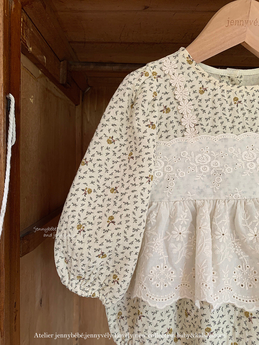 【新作 6日(金) 10:00販売】フラワーレースペプラムロンパース