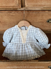 【新作】レーストリム チェックフリルロンパース