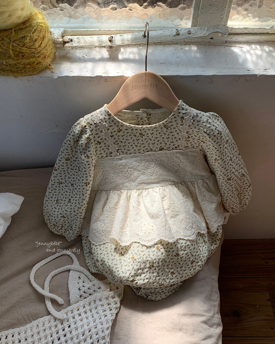 【新作 6日(金) 10:00販売】フラワーレースペプラムロンパース