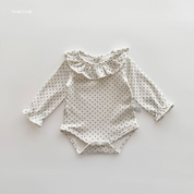 ナチュラルフリル ロンパース