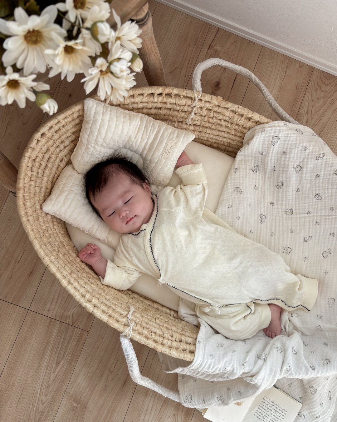 eyelet_baby.png