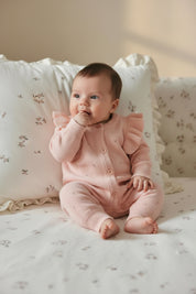 【新作】フリルスリーブニットロンパース